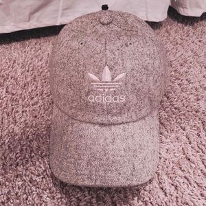 adidas women’s hat 🧢